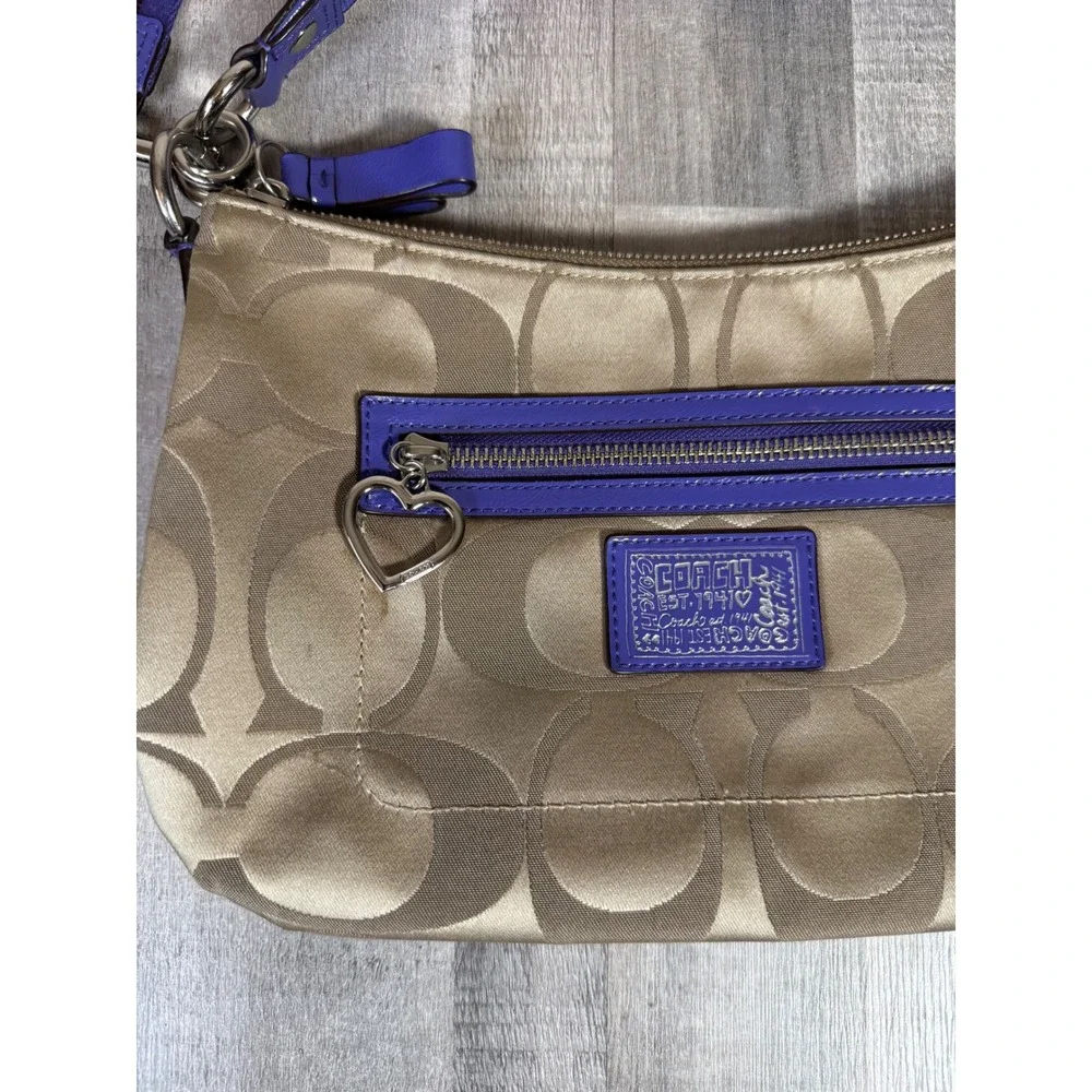 Coach signature poppy